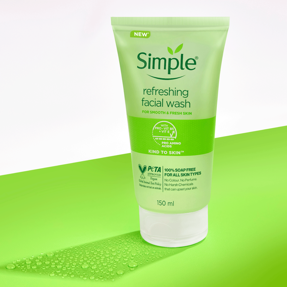 Simple Refreshing Face Wash with Pro-Vit B5 + Vit E