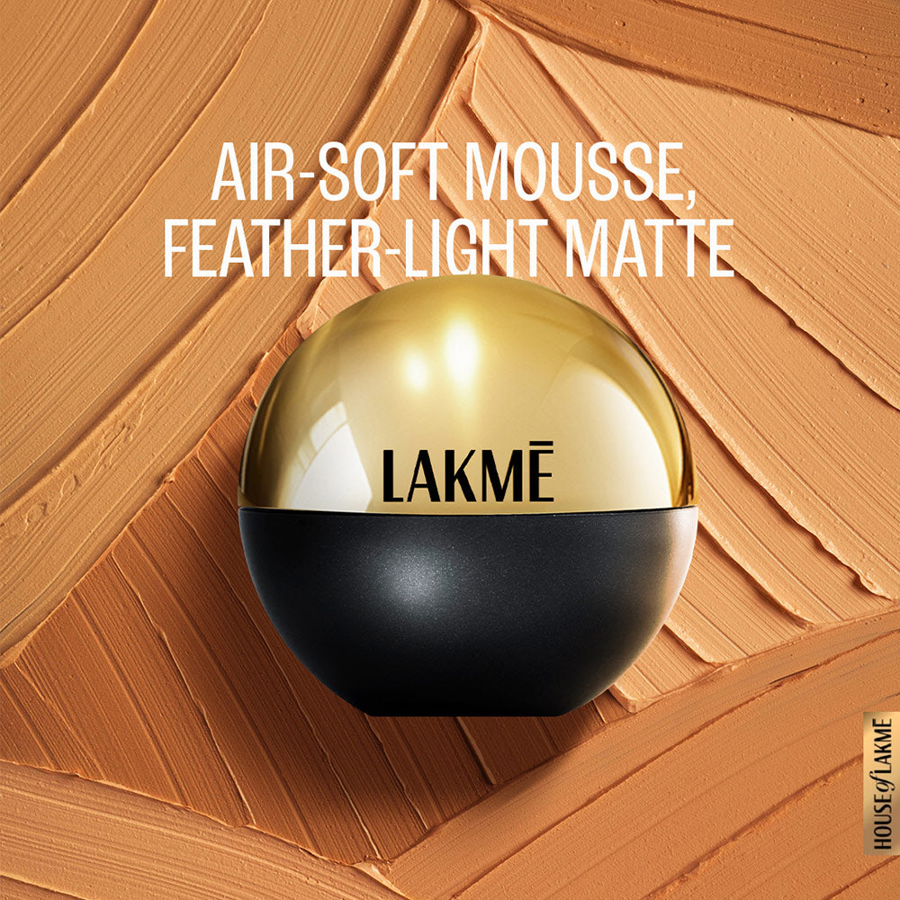 Lakme Xtraordin-airy Mattereal Mousse Foundation